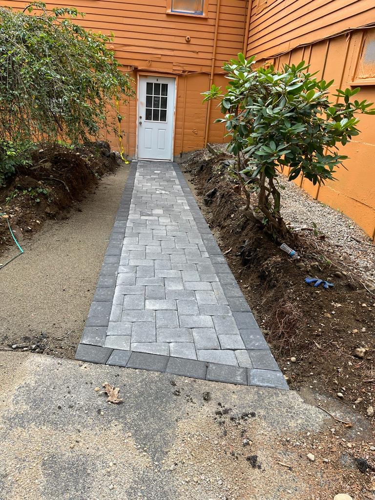 Side-Entry Paver Walkway